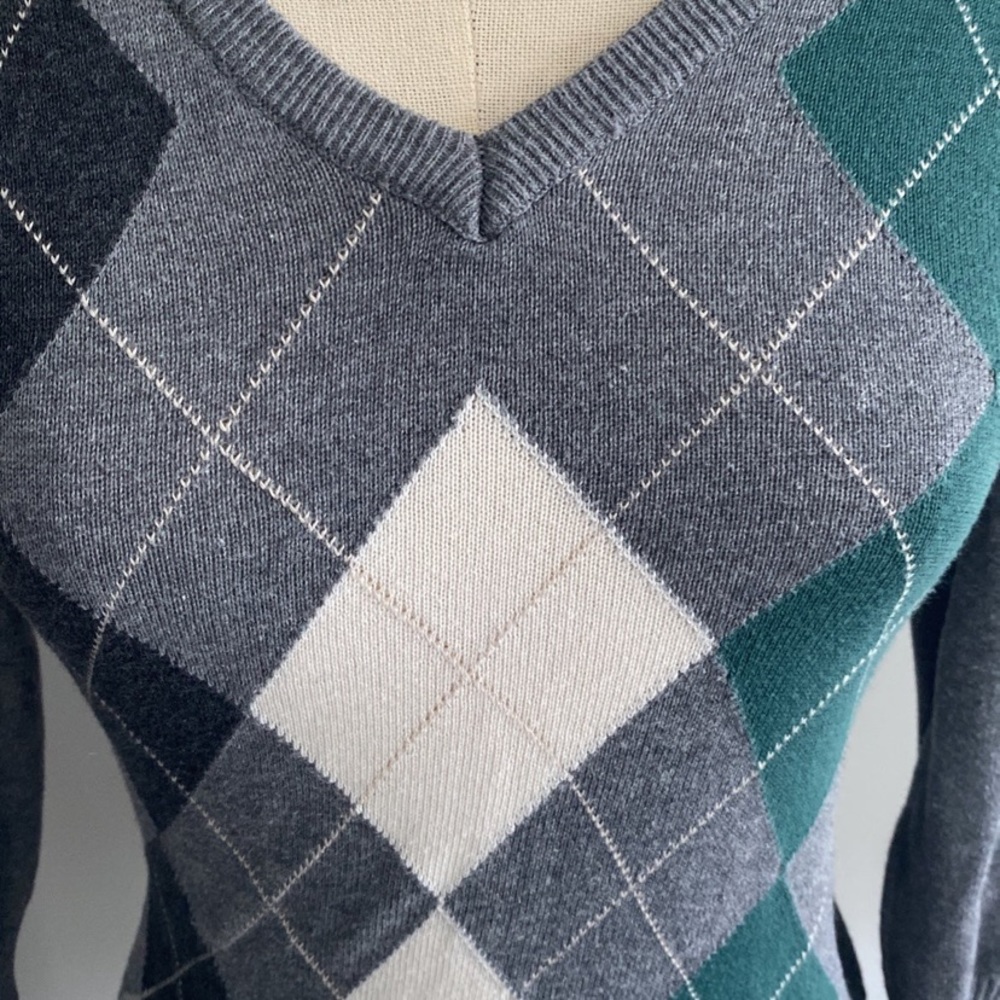 H&M sweater - Picture 2 of 7